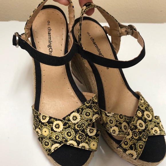 Charming Charlie Espadrille Wedges, size 9 - Picture 2 of 6